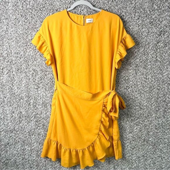 Wilfred Dress Women’s Small Aritzia Ninette Yellow Short Sleeve Ruffle Wrap - Picture 1 of 10